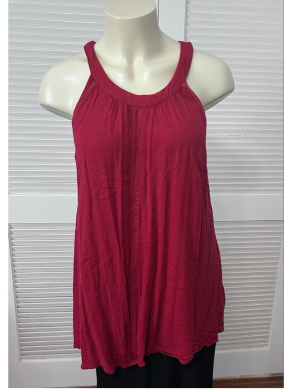 Torrid Deep Red Halter Tank Top Textured Rayon Keyhole Back Plus Size 1X